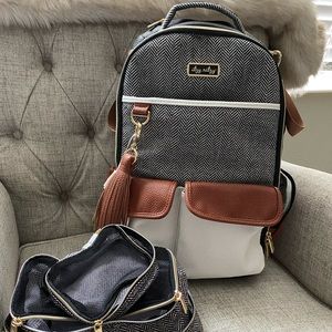 Itzy ritzy boss backpack